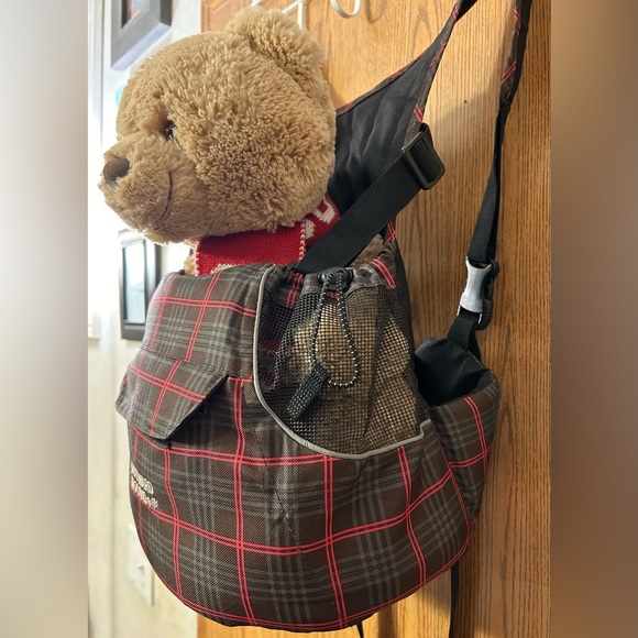 Outward Hound Front Carry Pet Pouch - Picture 4 of 9